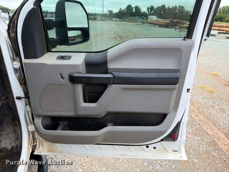 image for item EW8988 2021 Ford F350 Super Duty Ext. Cab utility bed pickup truck