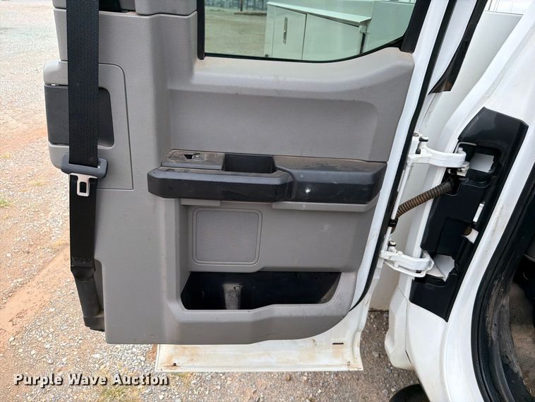 image for item EW8988 2021 Ford F350 Super Duty Ext. Cab utility bed pickup truck