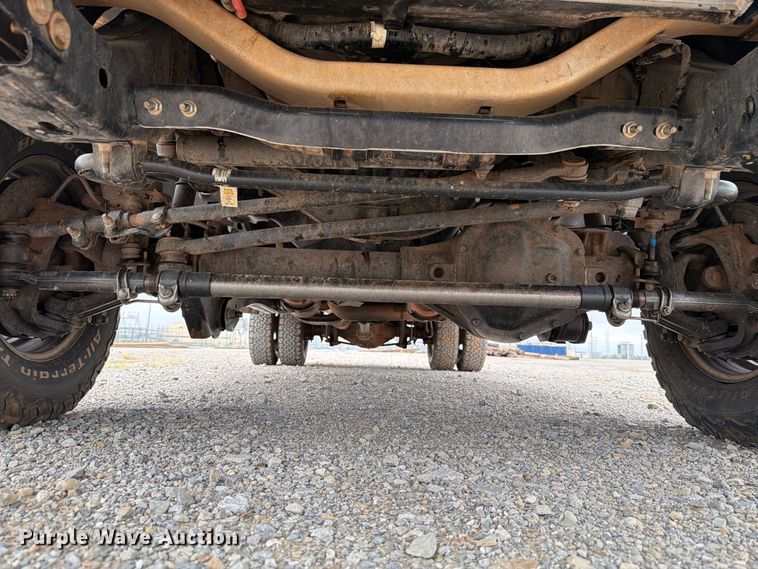 image for item EW8988 2021 Ford F350 Super Duty Ext. Cab utility bed pickup truck