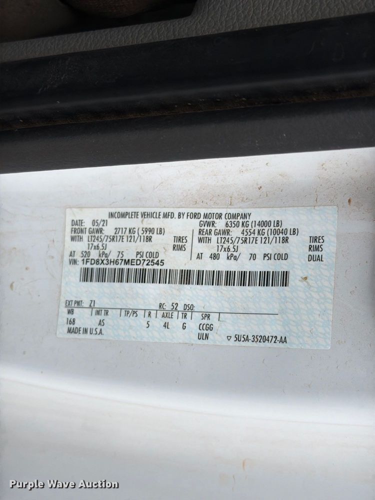 image for item EW8988 2021 Ford F350 Super Duty Ext. Cab utility bed pickup truck