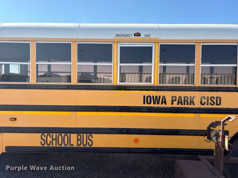 image for item EX0044 2009 IC PB105 school bus