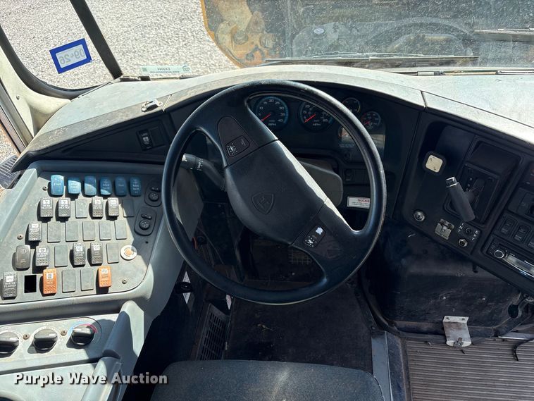 image for item EX0044 2009 IC PB105 school bus
