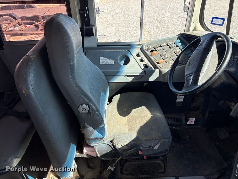 image for item EX0044 2009 IC PB105 school bus