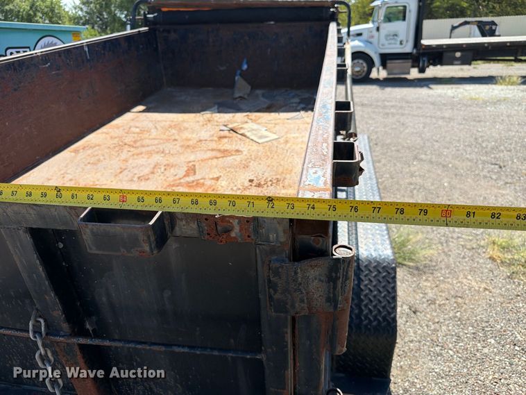 image for item EX0510 2007 Parker dump trailer