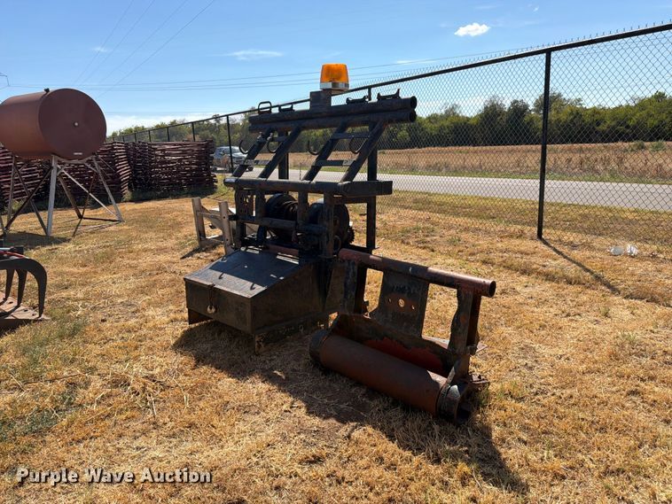 image for item EX0517 Winch