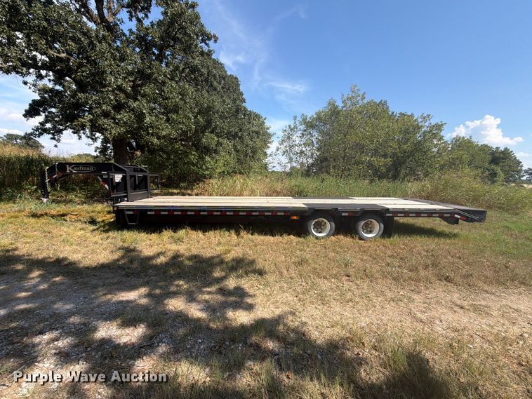 image for item EX0537 2021 Kaufman FHT-15K-30D equipment trailer