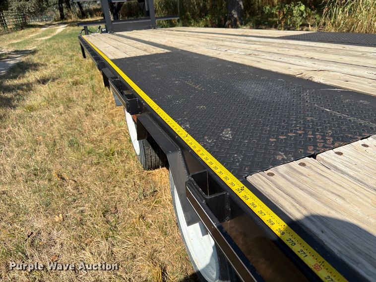 image for item EX0537 2021 Kaufman FHT-15K-30D equipment trailer
