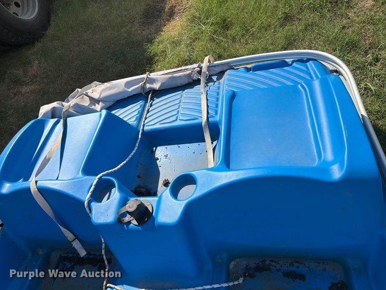 image for item EX0541 Sundolphin Laguna pedal boat