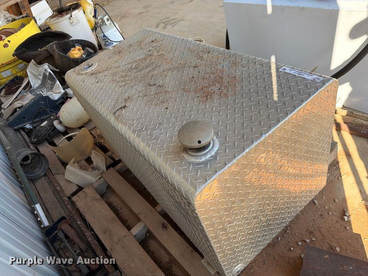image for item EX0547 Fuel tank