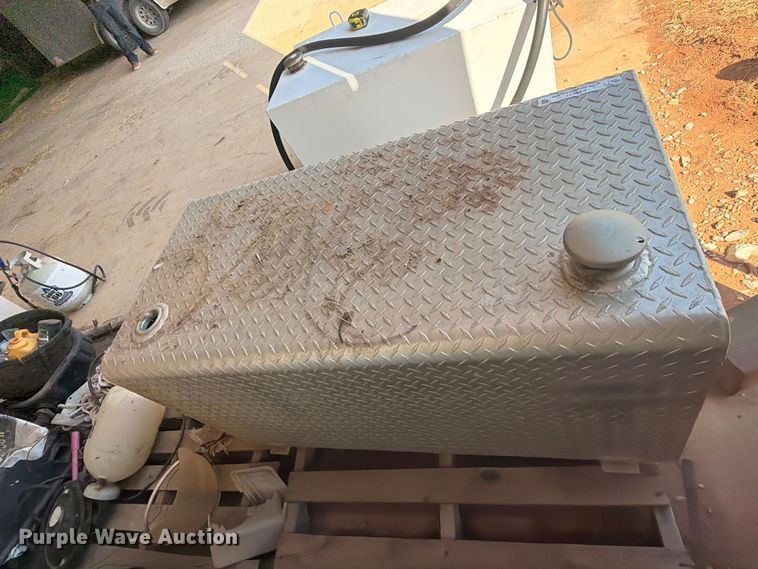 image for item EX0547 Fuel tank