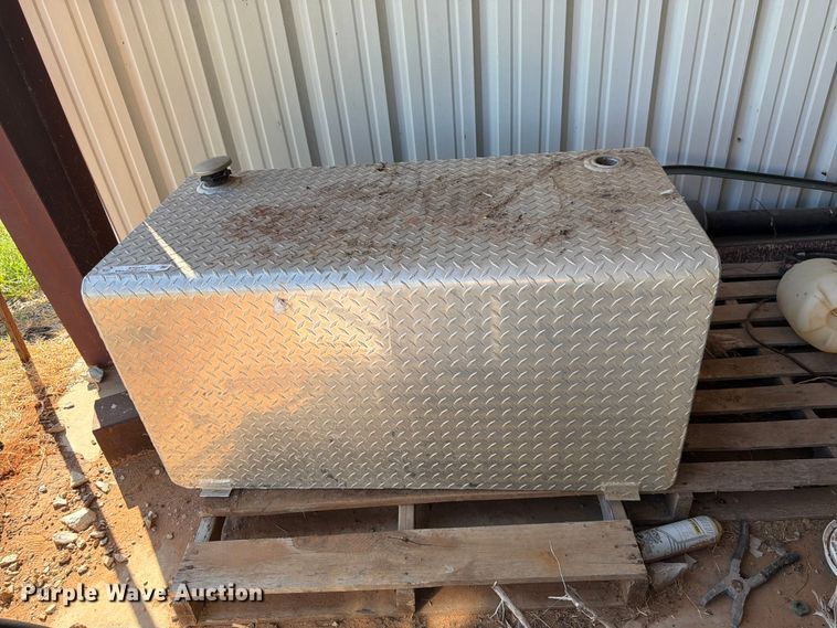 image for item EX0547 Fuel tank