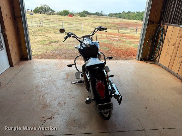 image for item EX0557 2003 Honda VTX1800 motorcycle