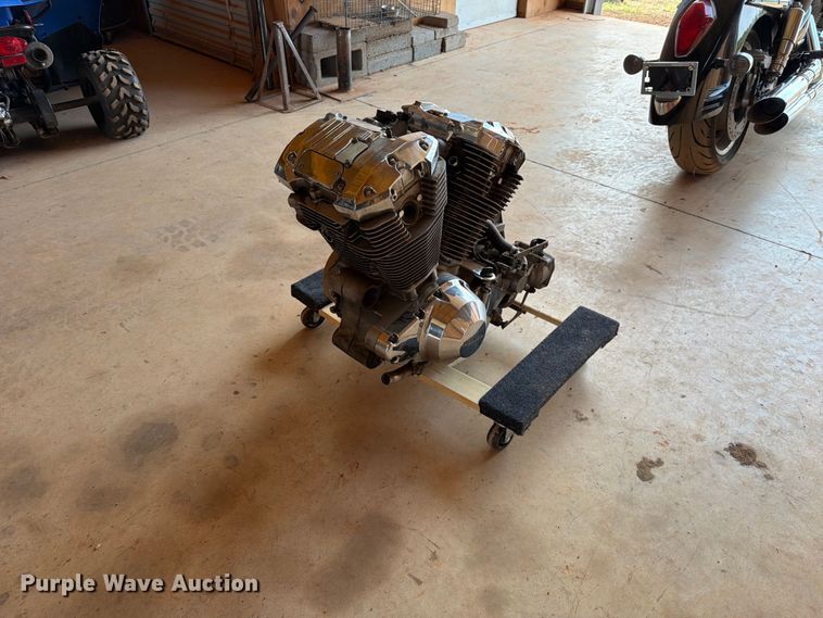 image for item EX0557 2003 Honda VTX1800 motorcycle