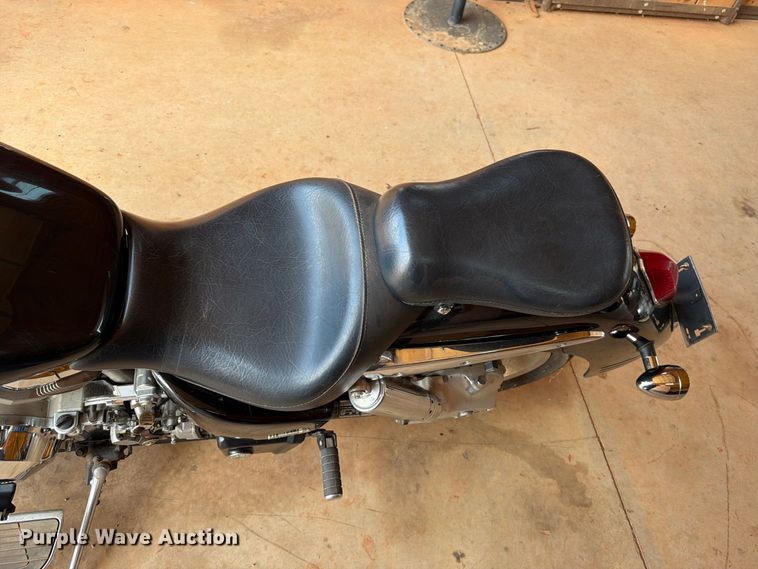 image for item EX0557 2003 Honda VTX1800 motorcycle