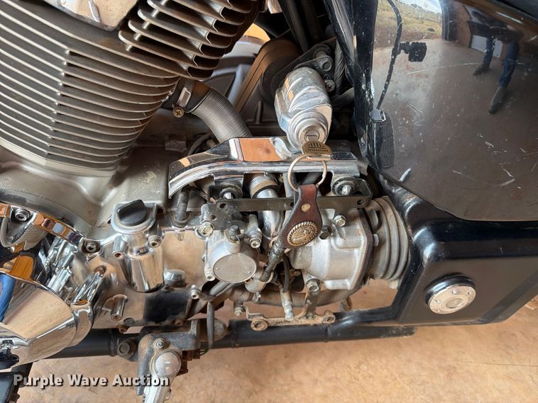image for item EX0557 2003 Honda VTX1800 motorcycle
