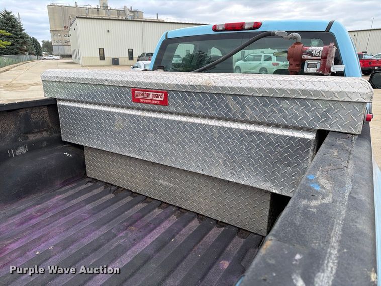 image for item EX1007 2010 GMC Sierra 2500HD Ext. Cab pickup truck