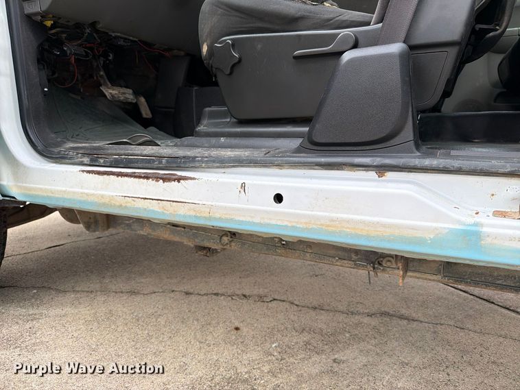 image for item EX1007 2010 GMC Sierra 2500HD Ext. Cab pickup truck