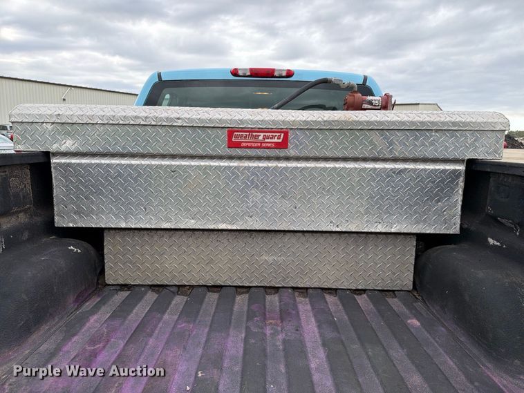 image for item EX1007 2010 GMC Sierra 2500HD Ext. Cab pickup truck