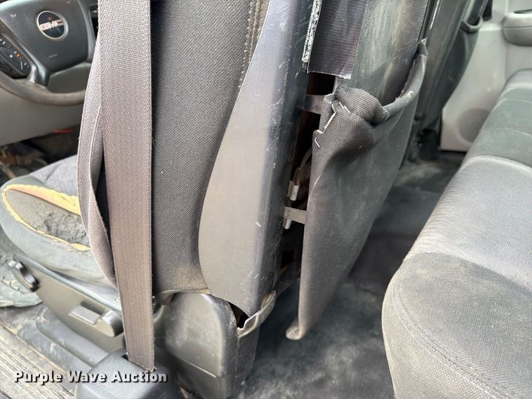 image for item EX1007 2010 GMC Sierra 2500HD Ext. Cab pickup truck