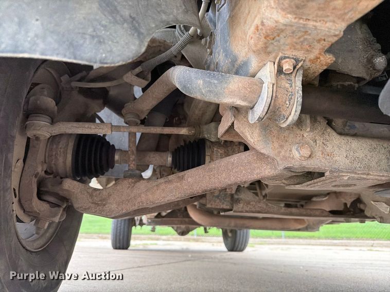 image for item EX1007 2010 GMC Sierra 2500HD Ext. Cab pickup truck