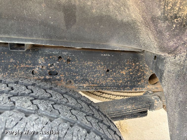 image for item EX1007 2010 GMC Sierra 2500HD Ext. Cab pickup truck