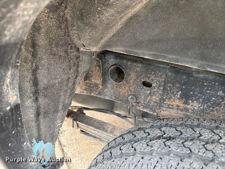 image for item EX1007 2010 GMC Sierra 2500HD Ext. Cab pickup truck