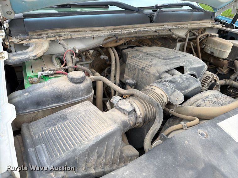 image for item EX1007 2010 GMC Sierra 2500HD Ext. Cab pickup truck