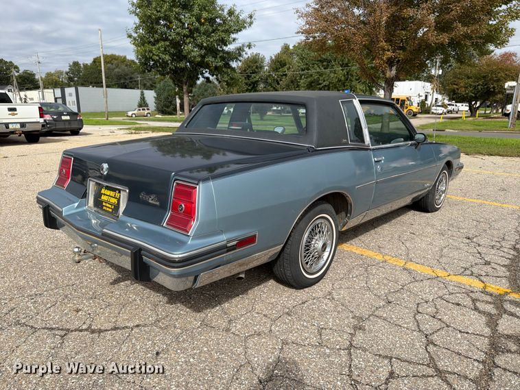 image for item EX1009 1987 Pontiac Grand Prix Brougham