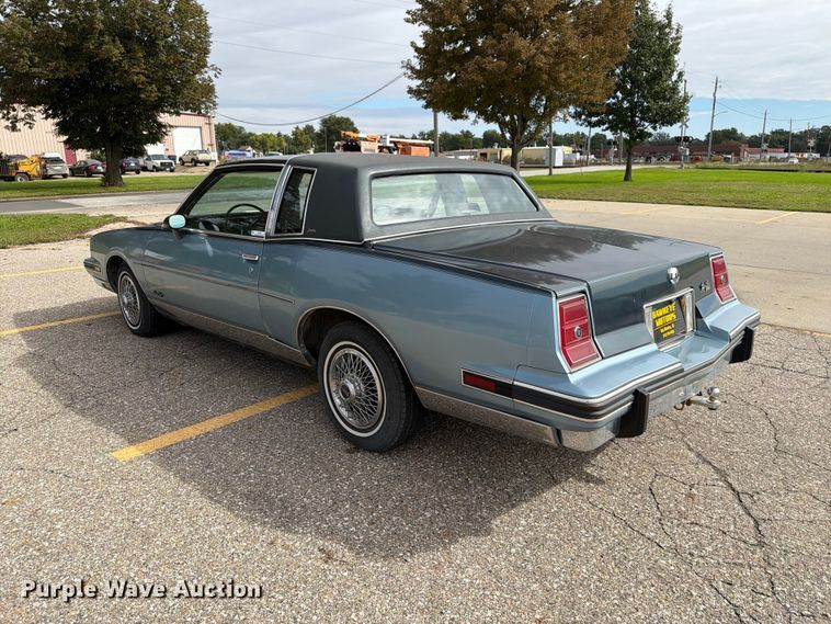 image for item EX1009 1987 Pontiac Grand Prix Brougham
