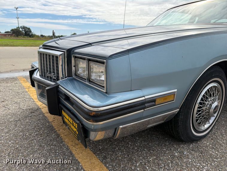 image for item EX1009 1987 Pontiac Grand Prix Brougham
