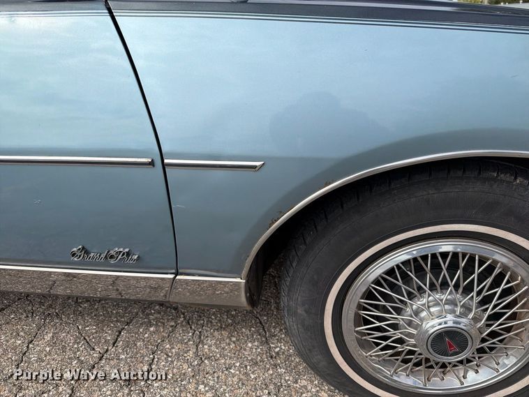 image for item EX1009 1987 Pontiac Grand Prix Brougham