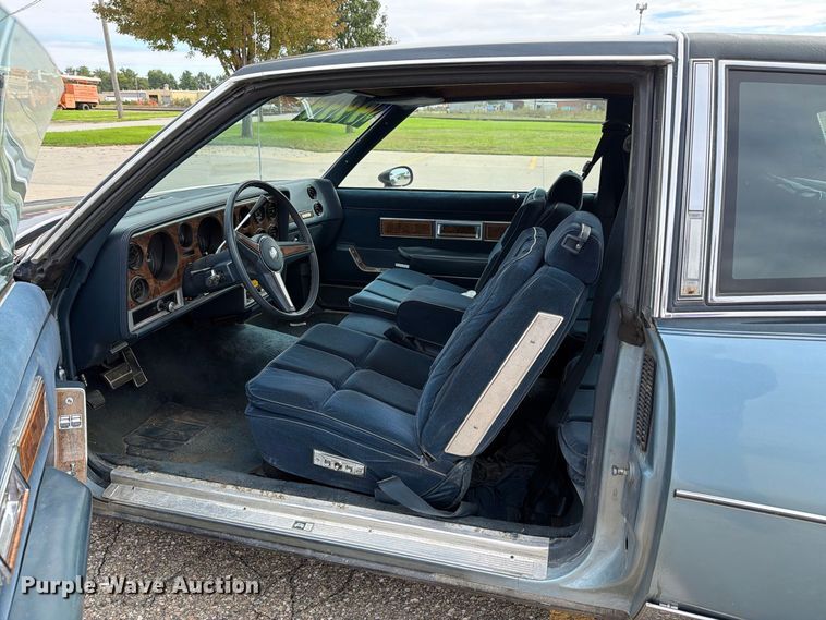 image for item EX1009 1987 Pontiac Grand Prix Brougham