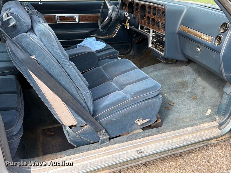 image for item EX1009 1987 Pontiac Grand Prix Brougham