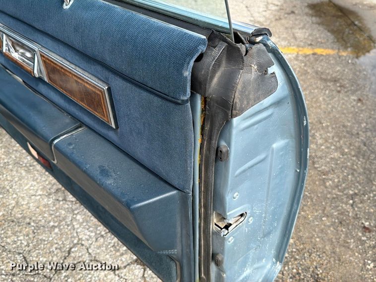 image for item EX1009 1987 Pontiac Grand Prix Brougham