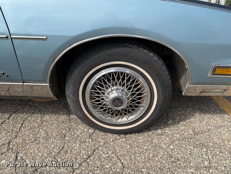 image for item EX1009 1987 Pontiac Grand Prix Brougham