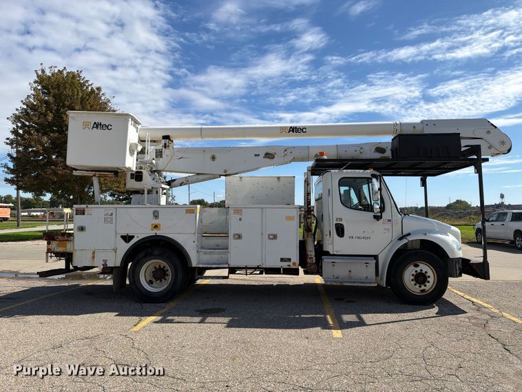 image for item EX1010 2015 Freightliner M2 bucket truck