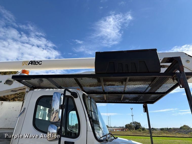 image for item EX1010 2015 Freightliner M2 bucket truck