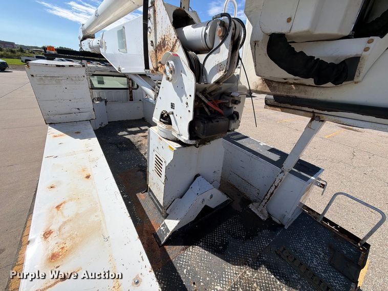 image for item EX1010 2015 Freightliner M2 bucket truck