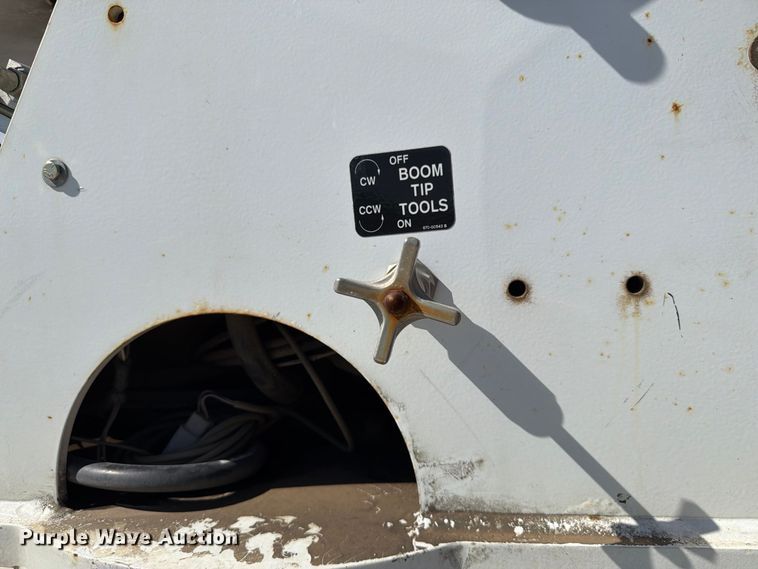 image for item EX1010 2015 Freightliner M2 bucket truck