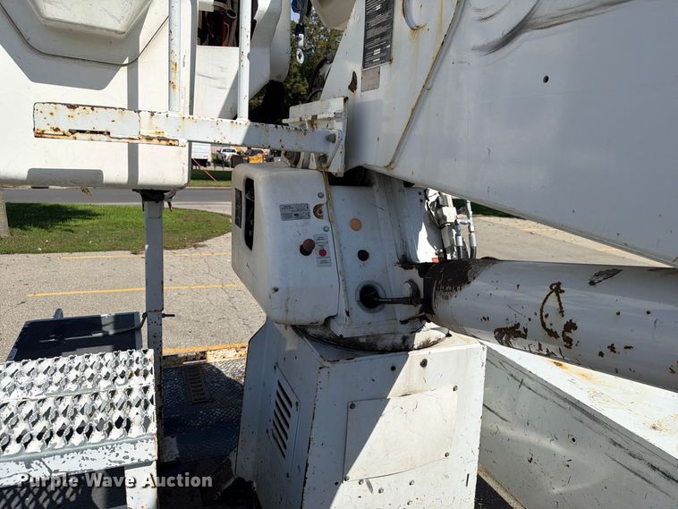 image for item EX1010 2015 Freightliner M2 bucket truck