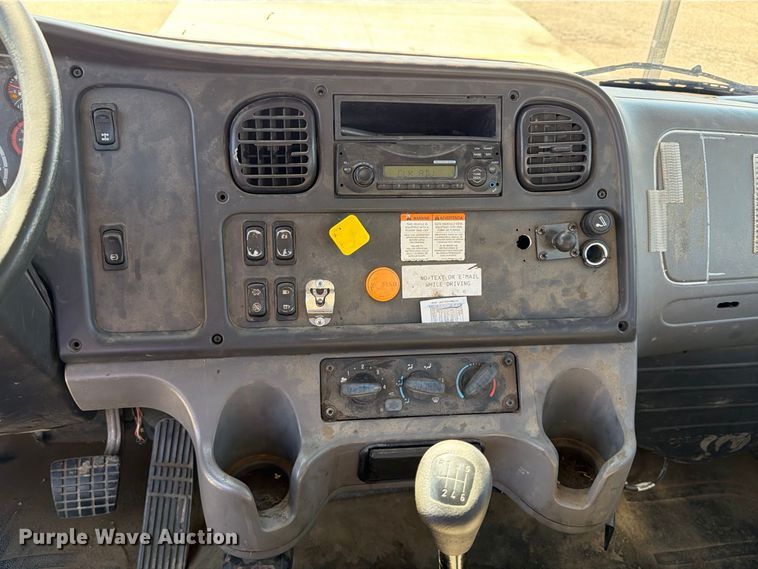 image for item EX1010 2015 Freightliner M2 bucket truck