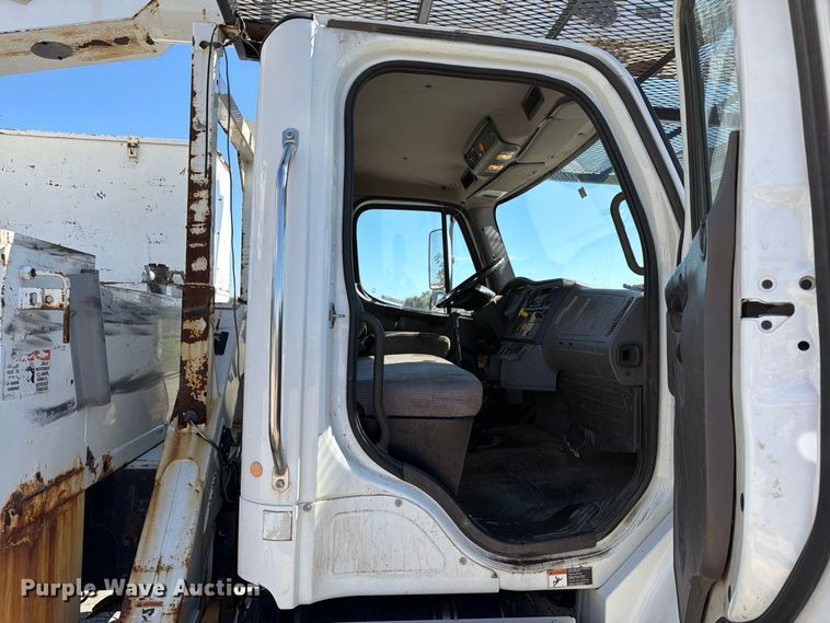 image for item EX1010 2015 Freightliner M2 bucket truck