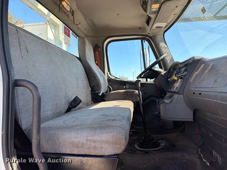image for item EX1010 2015 Freightliner M2 bucket truck