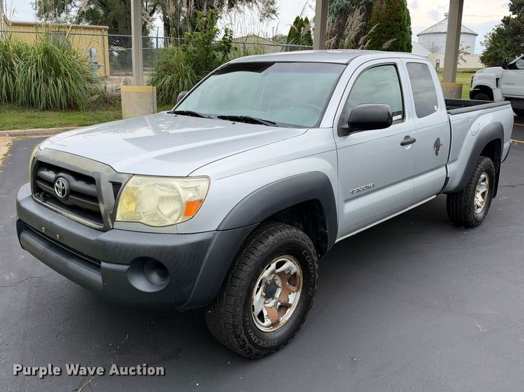 2007 Toyota Tacoma Ext. Cab pickup truck