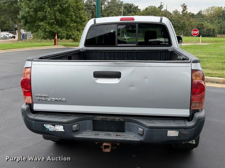 image for item EX2320 2007 Toyota Tacoma Ext. Cab pickup truck