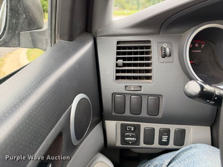 image for item EX2320 2007 Toyota Tacoma Ext. Cab pickup truck