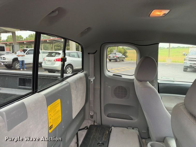 image for item EX2320 2007 Toyota Tacoma Ext. Cab pickup truck