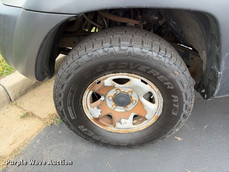 image for item EX2320 2007 Toyota Tacoma Ext. Cab pickup truck
