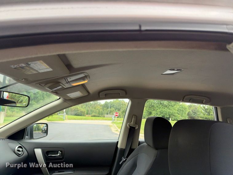image for item EX2321 2013 Nissan Rogue SUV