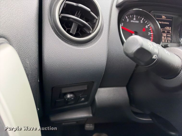 image for item EX2321 2013 Nissan Rogue SUV